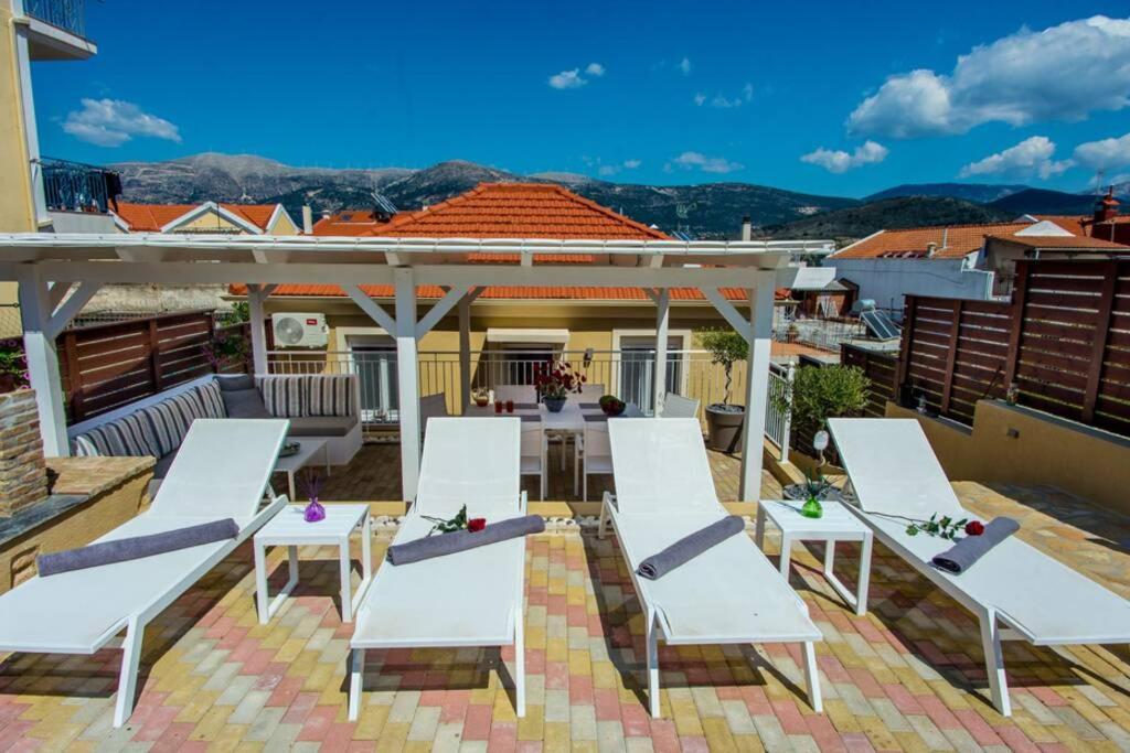 Avocado Villa Offering Peace And Relaxation Αργοστόλι Εξωτερικό φωτογραφία