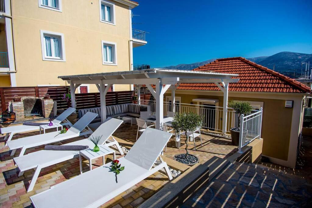 Avocado Villa Offering Peace And Relaxation Αργοστόλι Εξωτερικό φωτογραφία